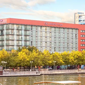 crowne-plaza-london-docklands.cambridgehotelsuk.com/