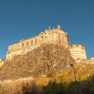Castle 2 Old Town Edinburgh